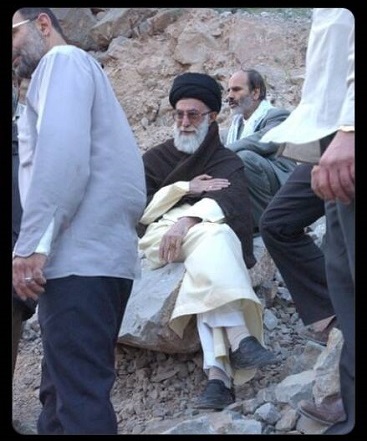  حتی یک جفت کفش کوهنوردی هم نداشت