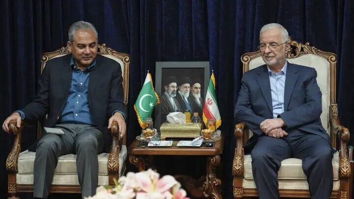  توافق ایران و پاکستان برای تسهیل در مبادلات تجاری