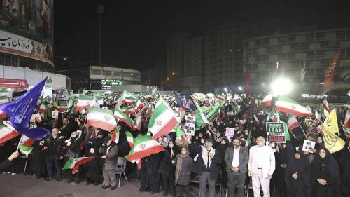  پرواز پهپاد‌ها در میدان ولیعصر (عج)؛ شبی متفاوت با روایتگری و حضور فعالان هوافضا