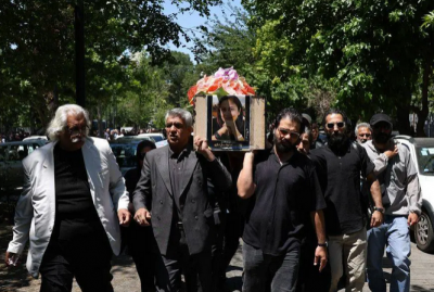 حاشیه مراسم وداع با پیکر بهناز نازی / عکس