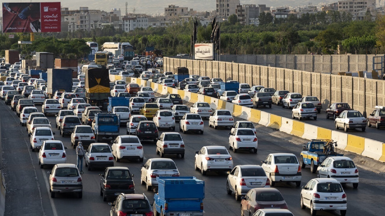  ترافیک سنگین در آزادراه‌های تهران، کرج و قزوین / ممنوعیت تردد در مسیر شمال به جنوب محور چالوس