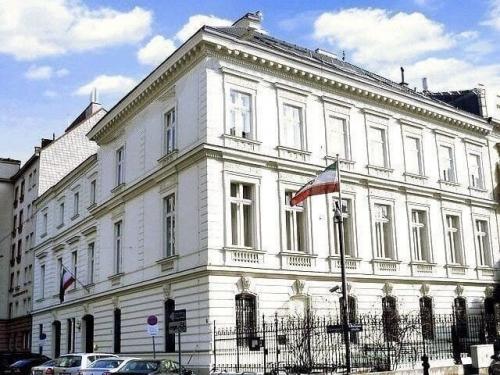 هشدار سفارت ایران در وین به ارتش آمریکا در منطقه: فوراً به ماجراجویی پایان دهید