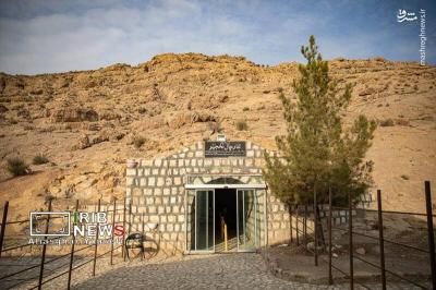  غار آهکی نخجیر در استان مرکزی