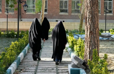  داخل سفارت سابق آمریکا در تهران / عکس