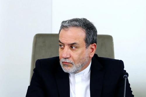 آقای عراقچی، بیش از آنکه بوی خمینی و خامنه ای را بدهید بوی اصلاح طلبان و ظریف را می دهید