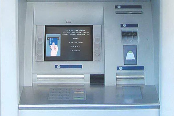 اختلال خدمات بانک‌های تجارت و صادرات رفع شد
