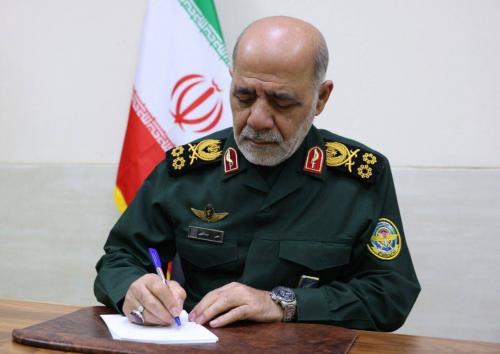 فرزندان ملت در نیروهای مسلح «دست به ماشه» آماده شلیک به قلب دشمن هستند