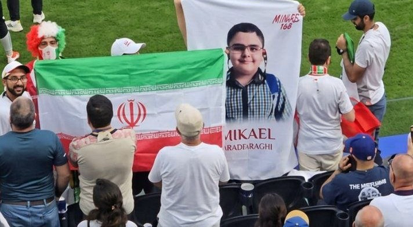 اقدام زیبا و معنادار ایرانیان و بی‌آبرویی زامبی‌های ضدانقلاب + عکس