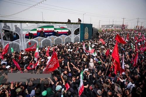 «آهای مردم، آقا از تهران رفتند»