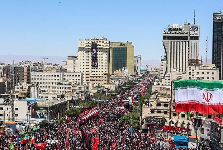 آخرین وداع به مشهد الرضا (ع ) رسید / رهبر محبوب دل های مسلمین جهان همنیشن ضامن آهو شد +فیلم
