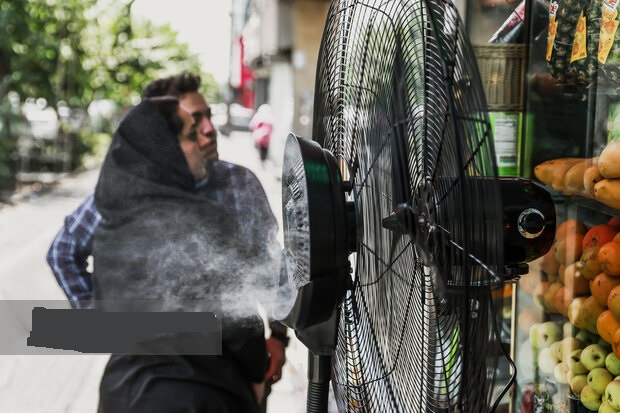 دمای بالای ۵۰ درجه در راه است؛ از ساعت ۱۰ تا ۱۷ زیر آفتاب نمانید
