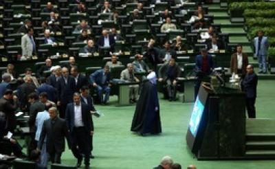 عکس/ تقدیم لایحه بودجه 96 به مجلس شورای اسلامی