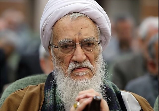 بر عهد خود ایستاده ایم
