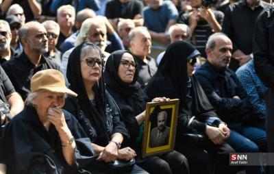 حضورچهره ها درمراسم تشییع اکبرعبدی