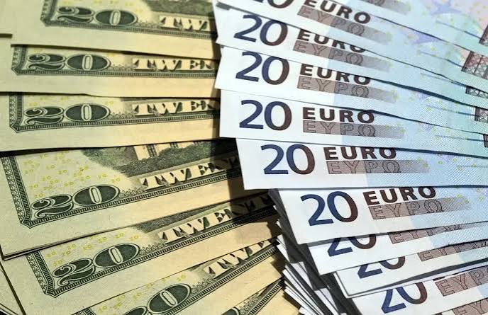قیمت دلار امروز دوشنبه ۵ مرداد