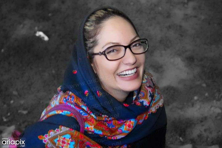مهناز افشار با تیپ متفاوت در خارج از کشور! + عکس