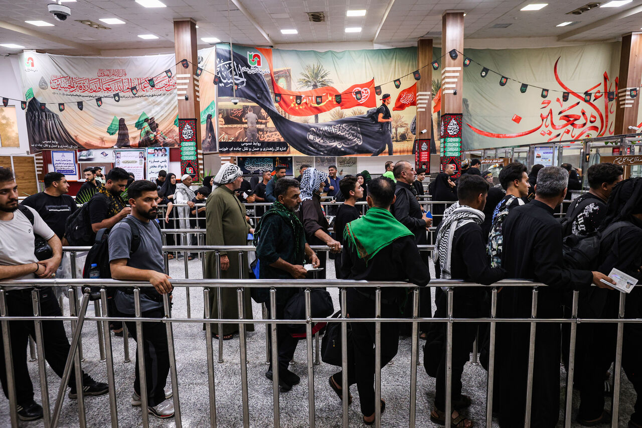 تردد زائران اربعین از مرزها از ۳ میلیون نفر گذشت/۱۱ فوتی و ۱۰۹ مجروح در حوادث رانندگی