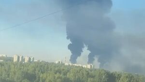 زلنسکی: دو پالایشگاه روسیه را هدف قرار دادیم  