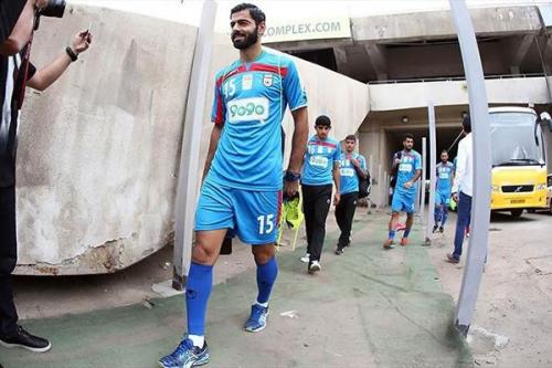 بمب استقلال منفجرشد:رونمایی ازبزرگترین سوپرایز منصوریان درنیم فصل/شاه ماهی جدید استقلال در یک قدمی باشگاه استقلال