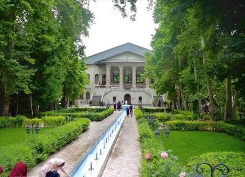 رقص دختران جوان درباغ فردوس