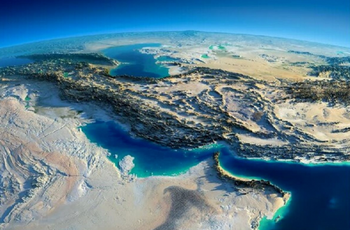 کشورک های منطقه خلیج فارس میان استراتژی جنگ و صلح گیر کرده اند