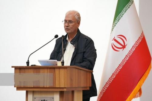  خط بطلان بکشیم به آدم‌هایی که "افقی" وارد سازمانها می‌شوند و پست می‌گیرند