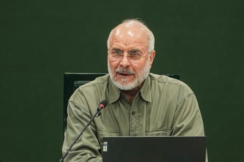 پاسخ قالیباف به لفاظی‌های بسنت: نمایش مضحکت، «روز پیروزی» نبود؛ «روز دلقک» بود!