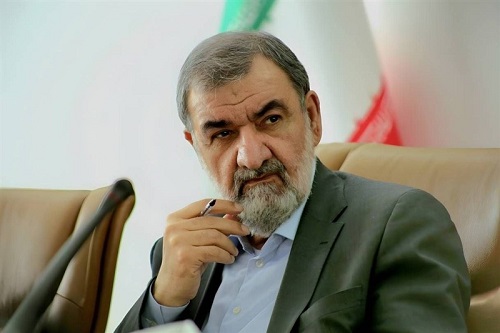 عکس/ دبیر شعام در لباس خادمی امام رئوف