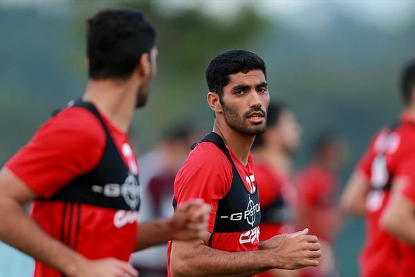 درگیری وحواشی درپرسپولیس به اوج خود رسید:ازشایعه تاواقعیت جدایی سوگلی عابربانک ازپرسپولیس/درگیری برانکو بازیکن جنجالی سرخ پوشان ادامه دارد