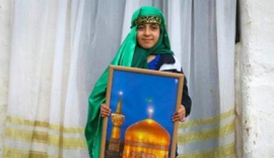 عکس/شفای دختر 11 ساله در پیاده روی زائران امام رضا(ع)