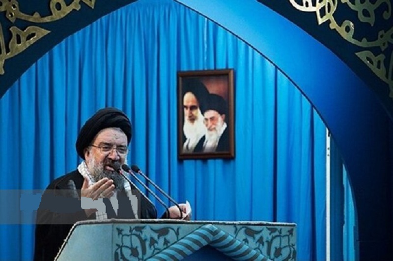 دشمن، فشار اقتصادی را با هدف ایجاد فاصله میان مردم و نظام دنبال می‌کند