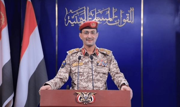 پایگاه ملک خالد عربستان با ده‌ها موشک و پهپاد هدف قرار گرفت