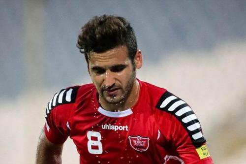 شوک به هواداران پرسپولیس:خدافظی شاه ماهی پرسپولیس از باشگاه وهوادران/ستاره جنجالی پرسپولیس رسما از پرسپولیس جداشد