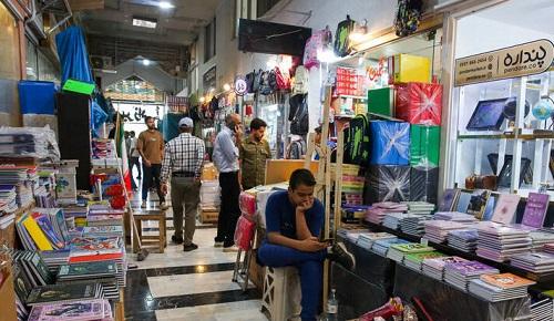عکس/ بازار لوازم‌ تحریر مشهد در آستانه مهر ماه