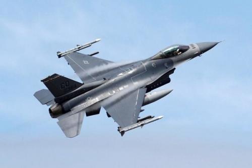 اف ۱۶ ارتش آمریکا در آلمان سقوط کرد