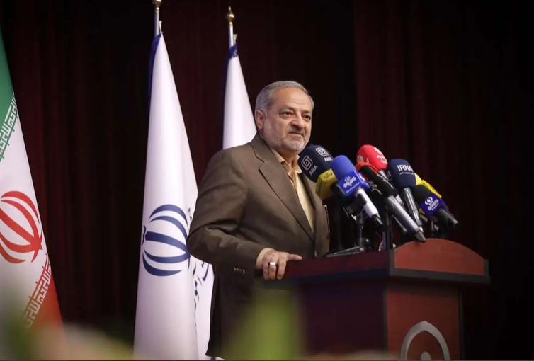  احتمال مجازی شدن مدارس هست؟ وزیر پاسخ داد 