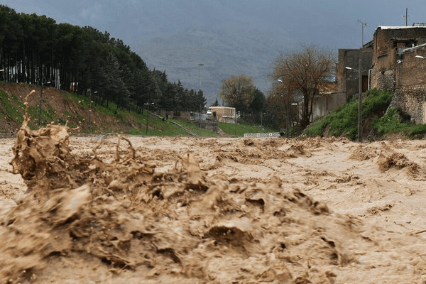 باران و وزش باد شدید در راه ۱۸ استان کشور