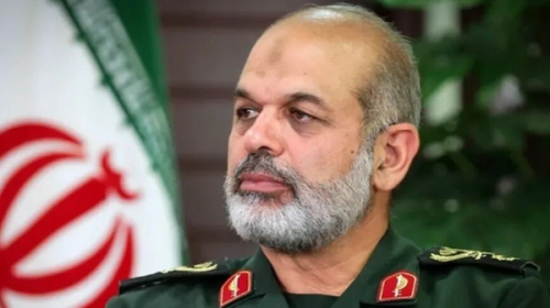هیچ قدرت فرامنطقه‌ای حق دخالت در تنگه هرمز را ندارد