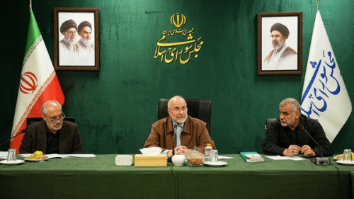 معیشت باید آخرین نقطه آسیب‌پذیر در جنگ اقتصادی باشد