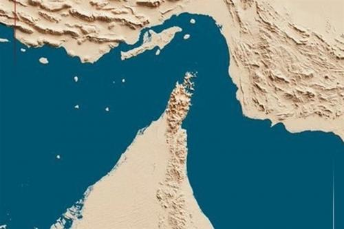 نیروی دریایی سپاه: تنگه هرمز بسته است 
