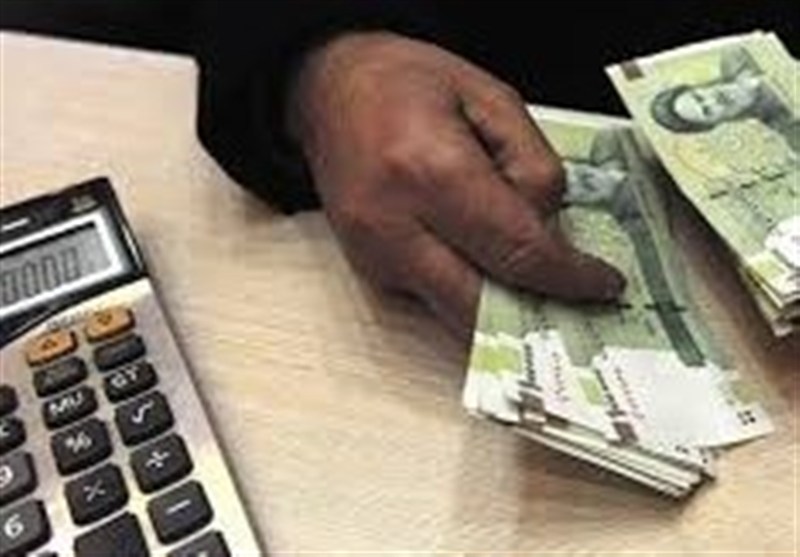 کارگران در انتظار ترمیم مزد و کالابرگ 