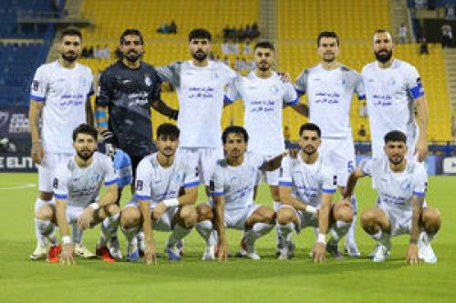  همه هستنددر ترکیب استقلال مقابل گل گهر جز ستاره تیم