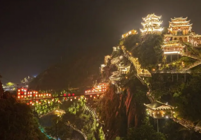 از دره درخشان تا قبرستان آمریکایی‌ها در ارومیه / عکس
