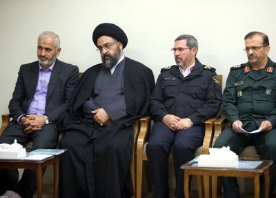 عکس/ دیدار اعضای ستاد بزرگداشت شهدای استان گلستان با رهبر انقلاب 