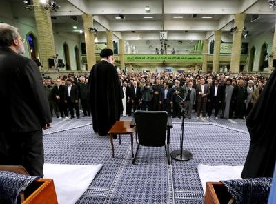 عکس/ دیدار رهبر انقلاب با مسئولان نظام و میهمانان کنفرانس وحدت اسلامى‌