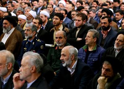 عکس/ دیدار رهبر انقلاب با مسئولان نظام و میهمانان کنفرانس وحدت اسلامى‌