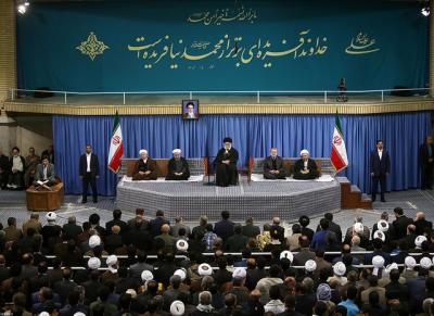 عکس/ دیدار رهبر انقلاب با مسئولان نظام و میهمانان کنفرانس وحدت اسلامى‌