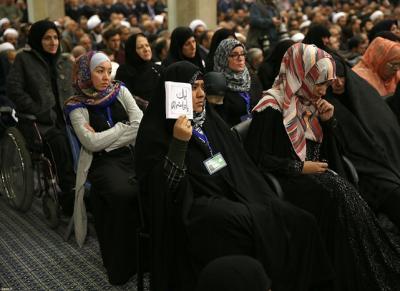 عکس/ دیدار رهبر انقلاب با مسئولان نظام و میهمانان کنفرانس وحدت اسلامى‌