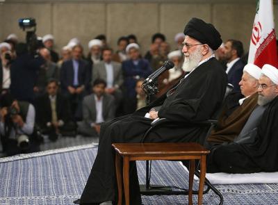 عکس/ دیدار رهبر انقلاب با مسئولان نظام و میهمانان کنفرانس وحدت اسلامى‌