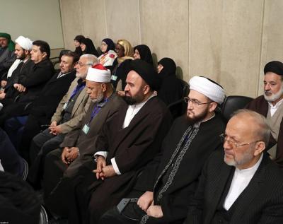 عکس/ دیدار رهبر انقلاب با مسئولان نظام و میهمانان کنفرانس وحدت اسلامى‌